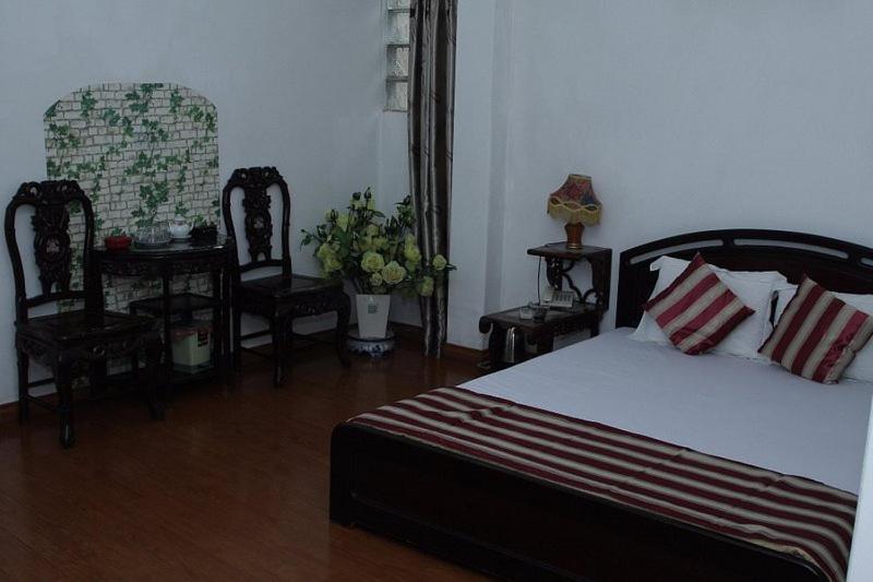 Hoang Cuong Hotel 15 Nguyen Thai Hoc 河内 外观 照片