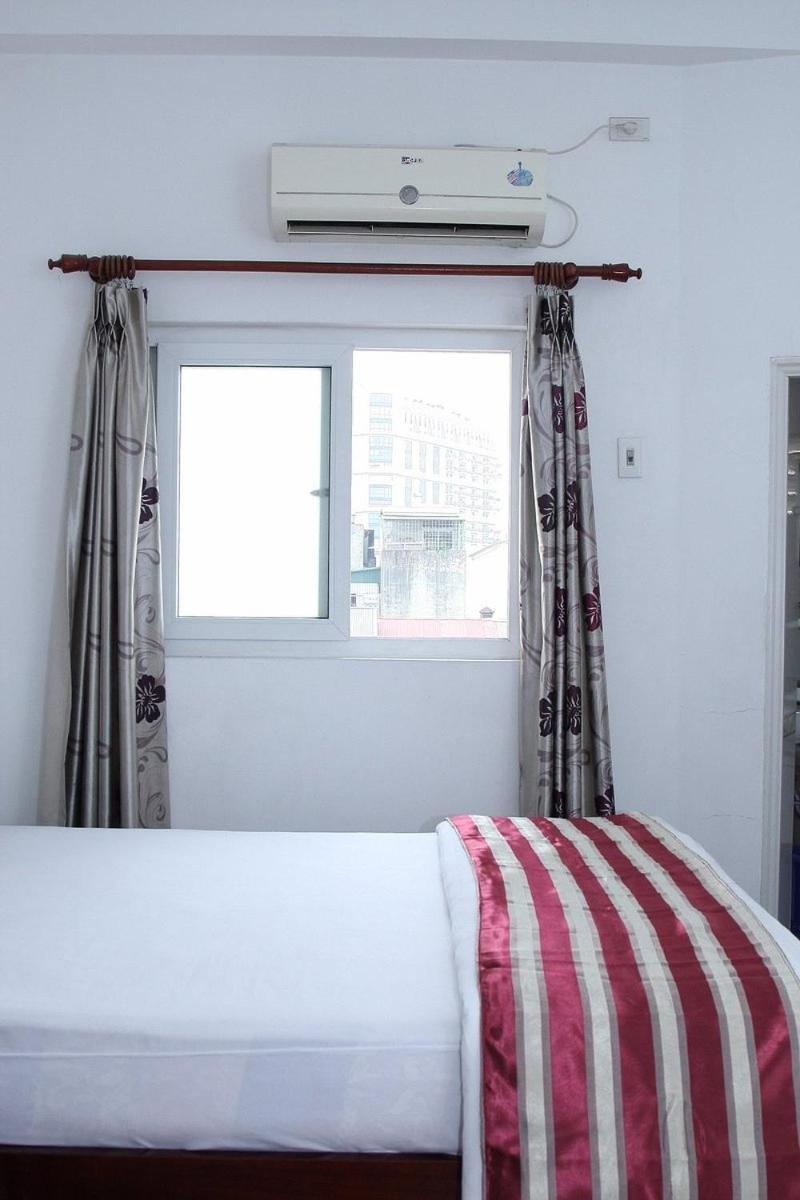 Hoang Cuong Hotel 15 Nguyen Thai Hoc 河内 外观 照片